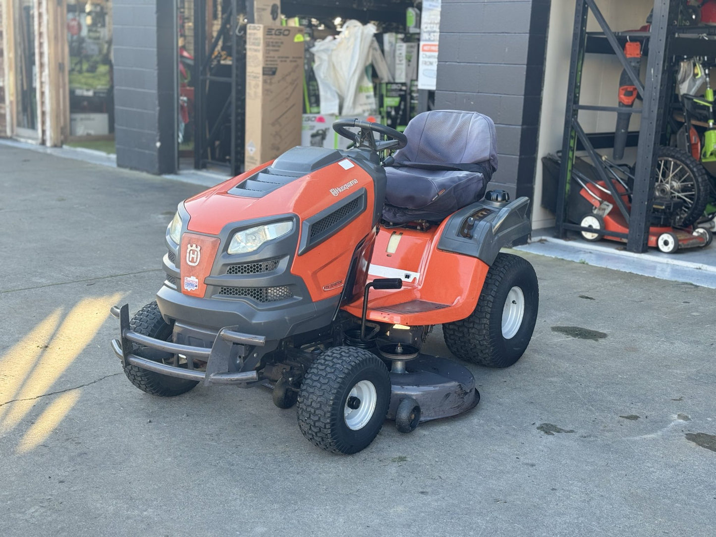 Second Hand - Husqvarna YTH2246TDR Ride-On Mower – Differential Lock – Excellent Condition!