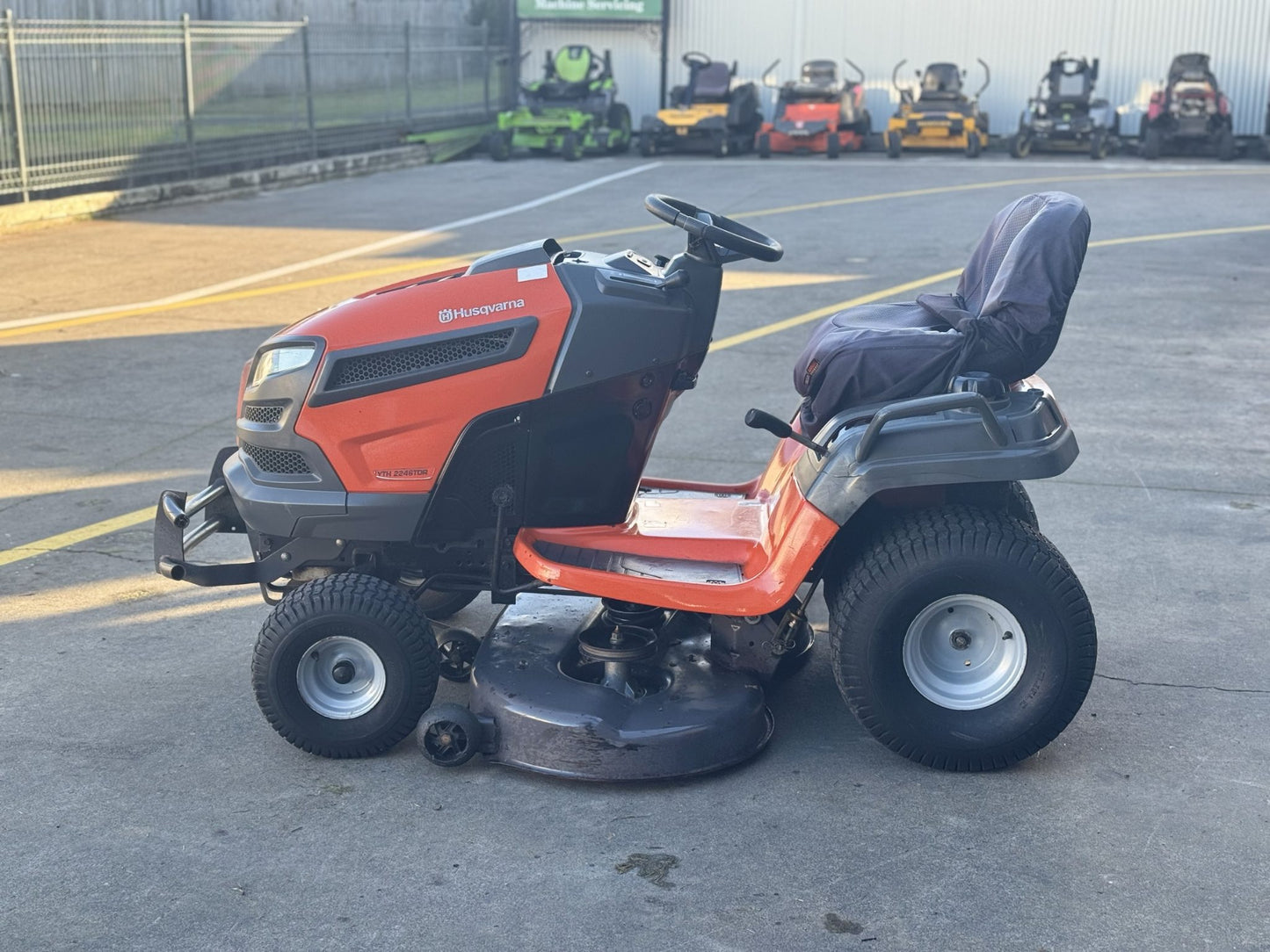 Second Hand - Husqvarna YTH2246TDR Ride-On Mower – Differential Lock – Excellent Condition!
