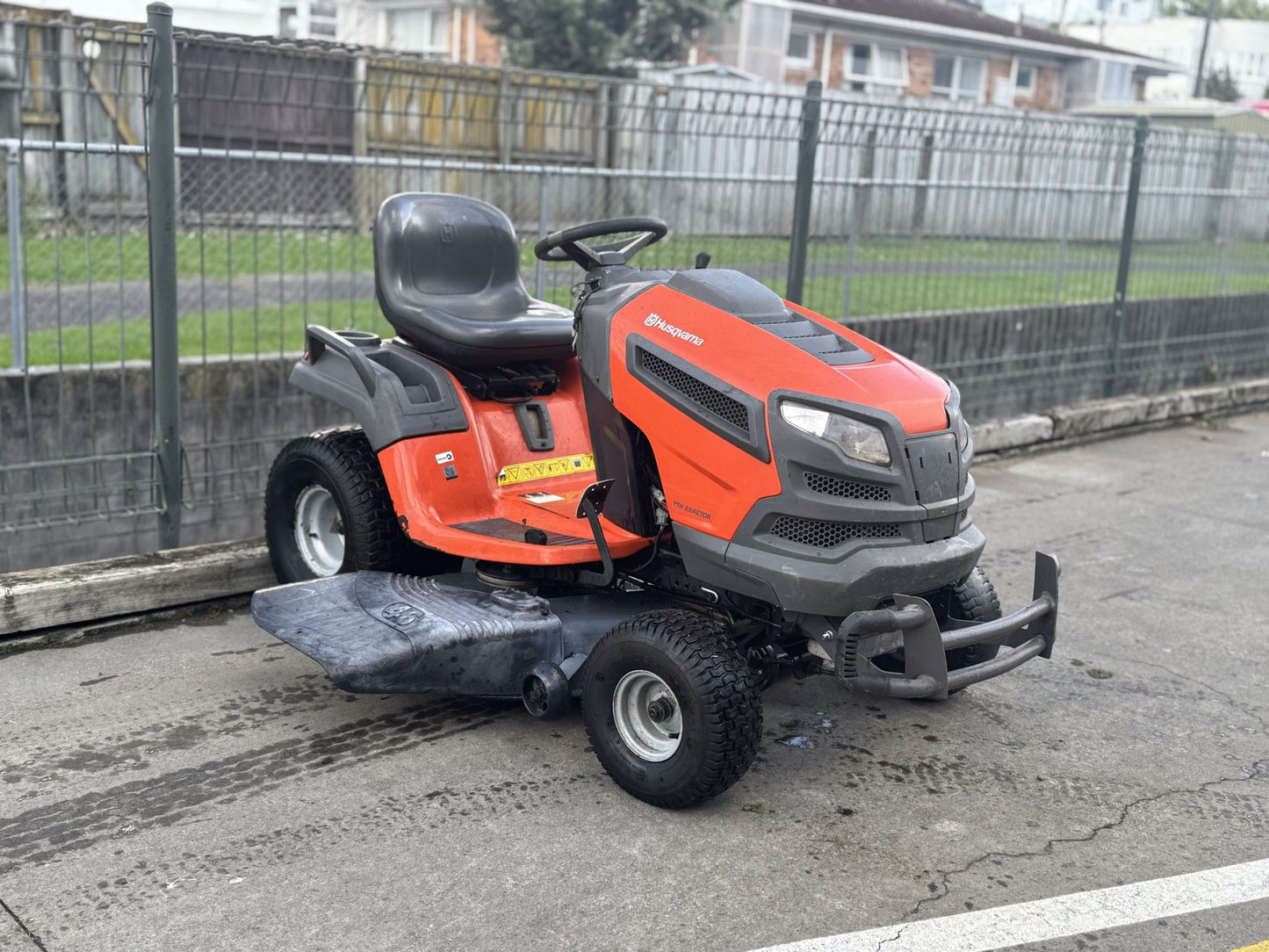 Second Hand - Husqvarna YTH2246TDR Ride-On Mower