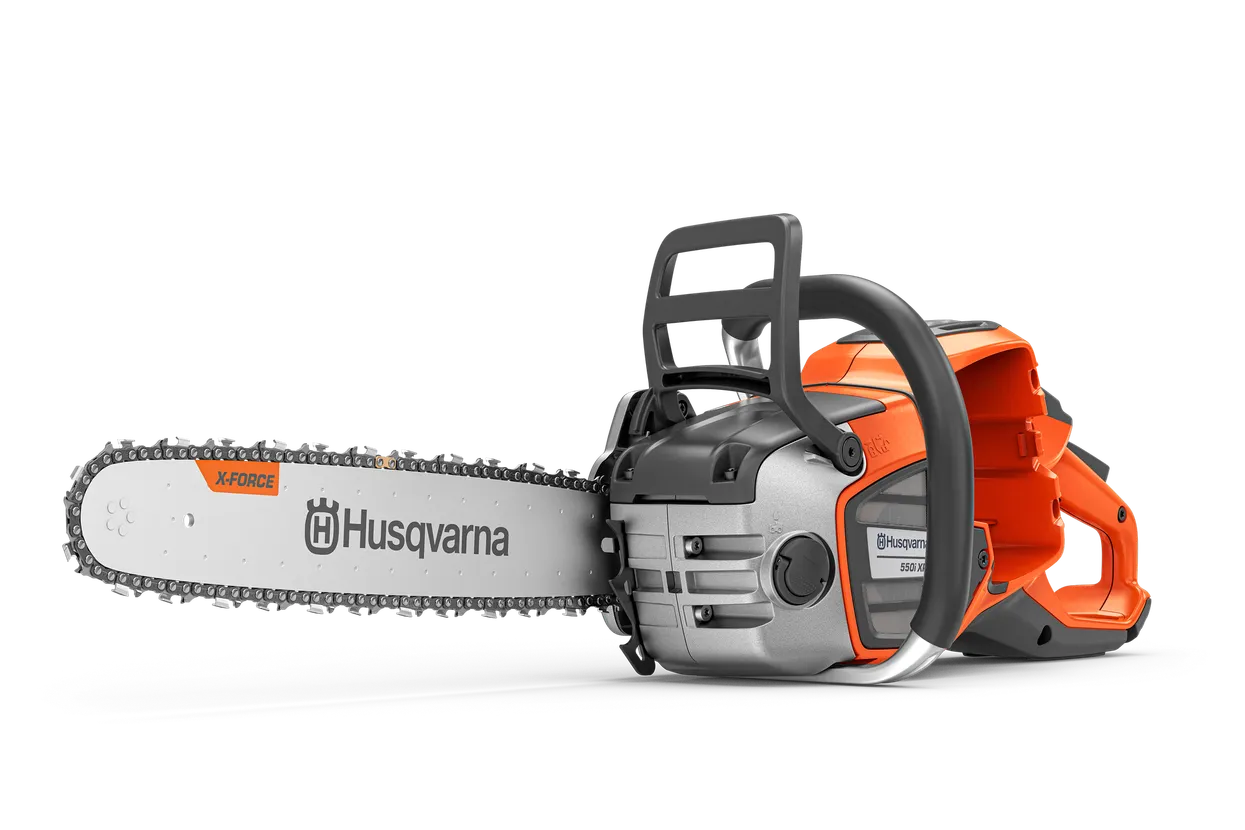 Husqvarna 550i XP Power or agility, a professional chainsaw with two battery options