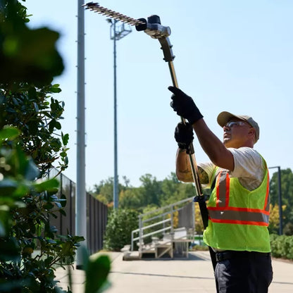 Greenworks 82v Telescopic Pole Hedge Trimmer (Skin Only)