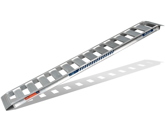 Hyway 850kg Aluminium Ramps at 2.4m