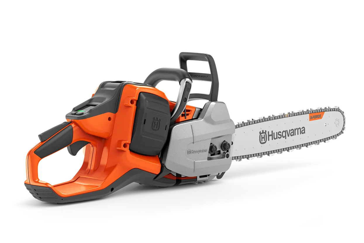 Husqvarna 550i XP Power or agility, a professional chainsaw with two battery options