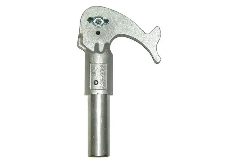 Pole Saw Head with Centre Saw Blade Mount and Mounting Pin