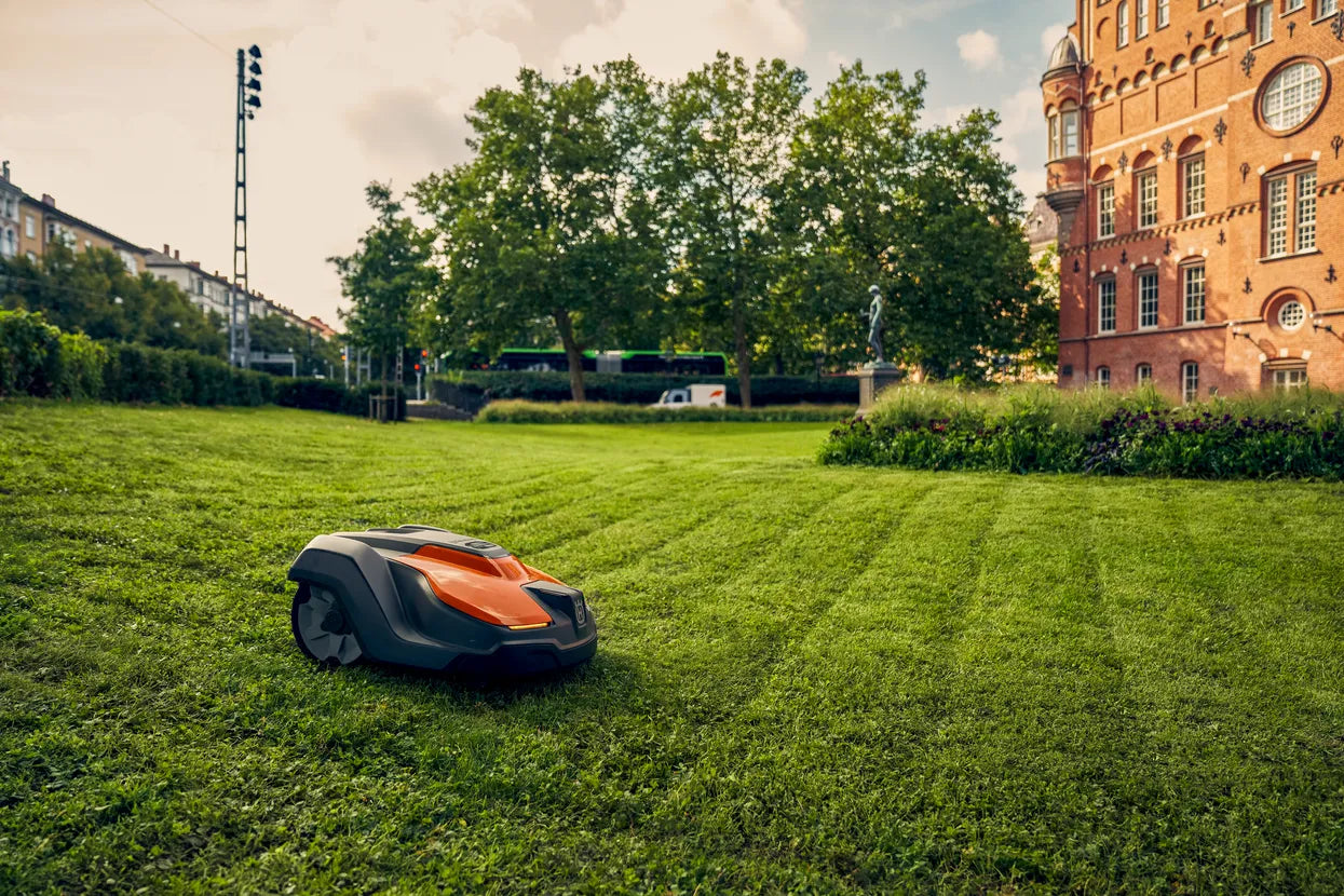 Husqvarna Automower® 540 EPOS Wire free robotic mower for maintenance of commercial turfs of limited size