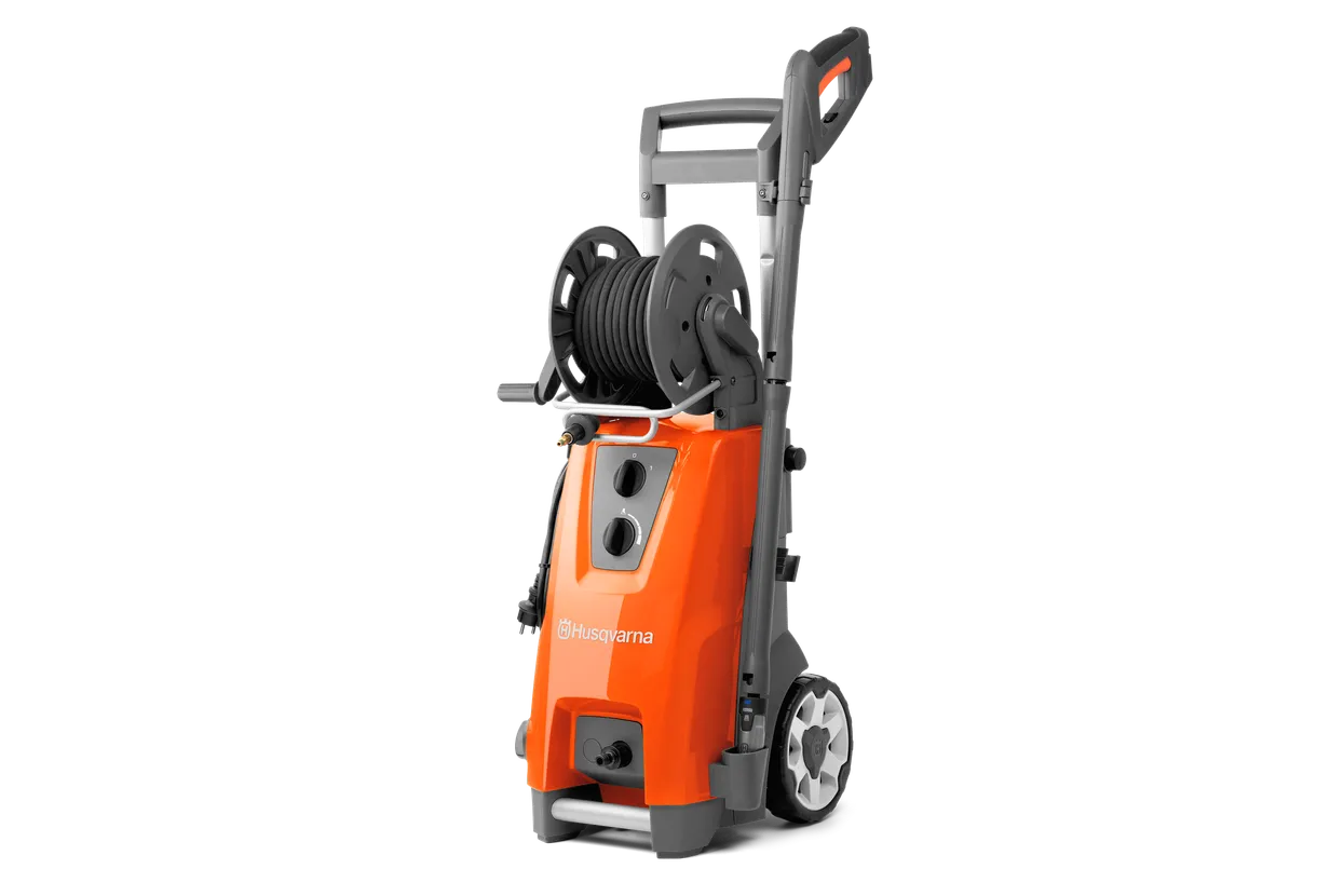 Husqvarna PW 490 Large, robust and powerful high-pressure washer